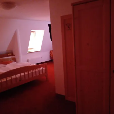 Hotel Weisskugel Gasthof 2*